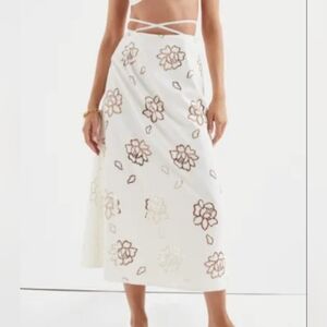 NWT For Love + Lemons White Floral Embroidered Skirt
